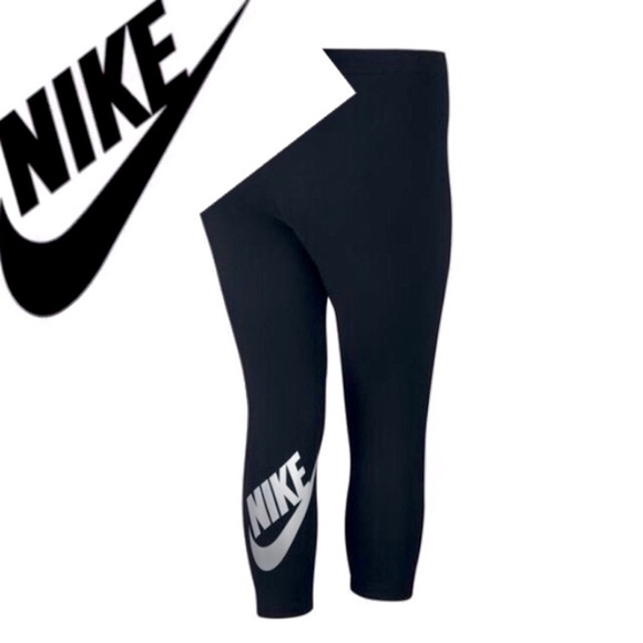 nike club futura cropped leggings